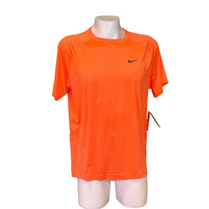 Men's Nike coral & Black Short Sleeve Training Tee Shirt XL